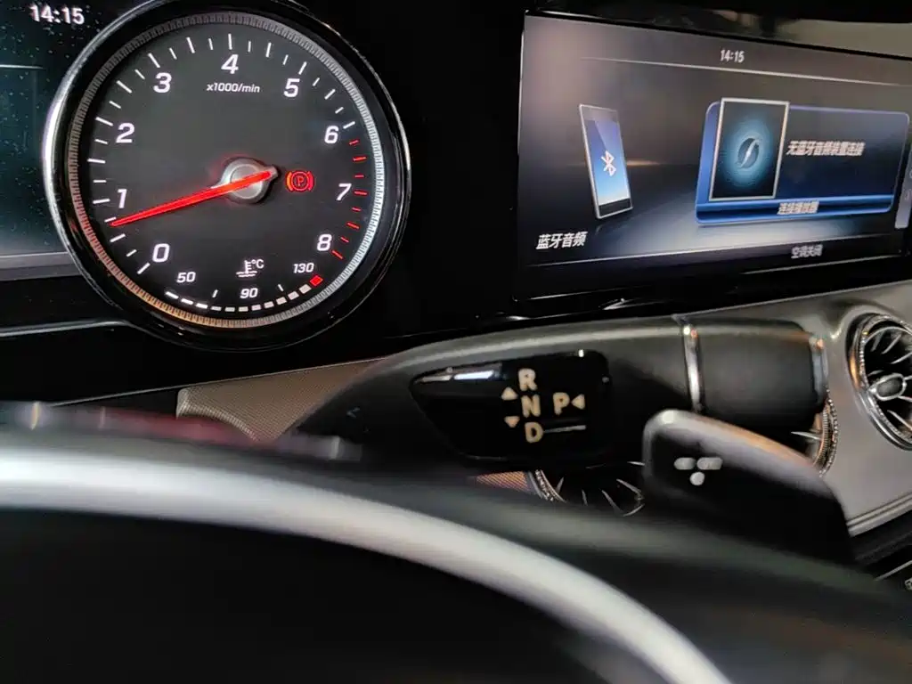 Mercedes-Benz E-Class (Import) — миниатюра 14