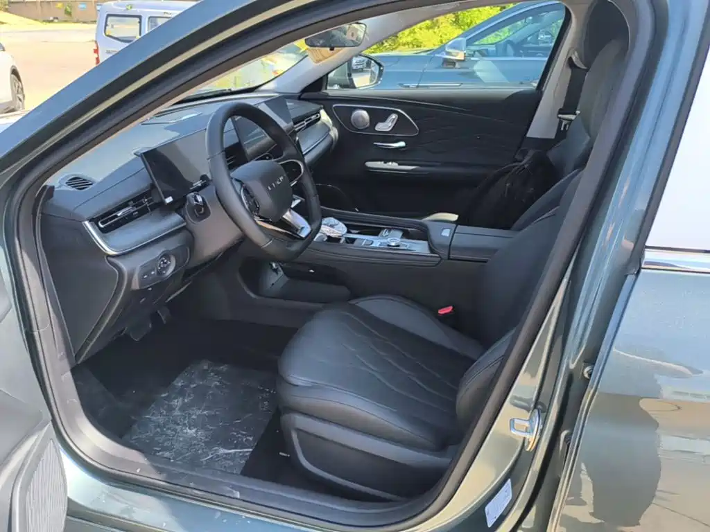 Chery Arrizo 8 PRO — миниатюра 15