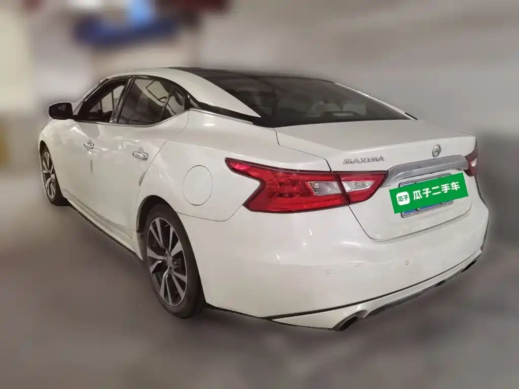 Nissan Cima — миниатюра 25