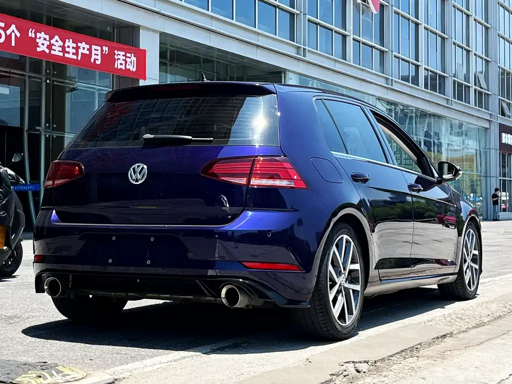Volkswagen Golf — миниатюра 6