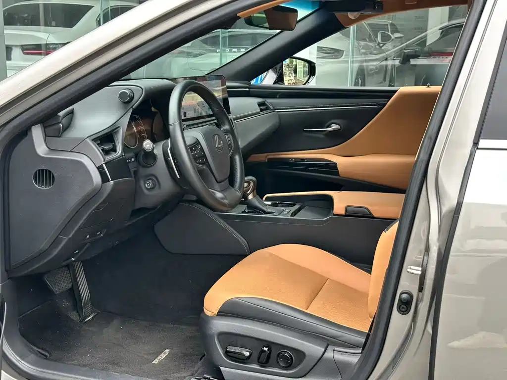 Lexus ES — миниатюра 4
