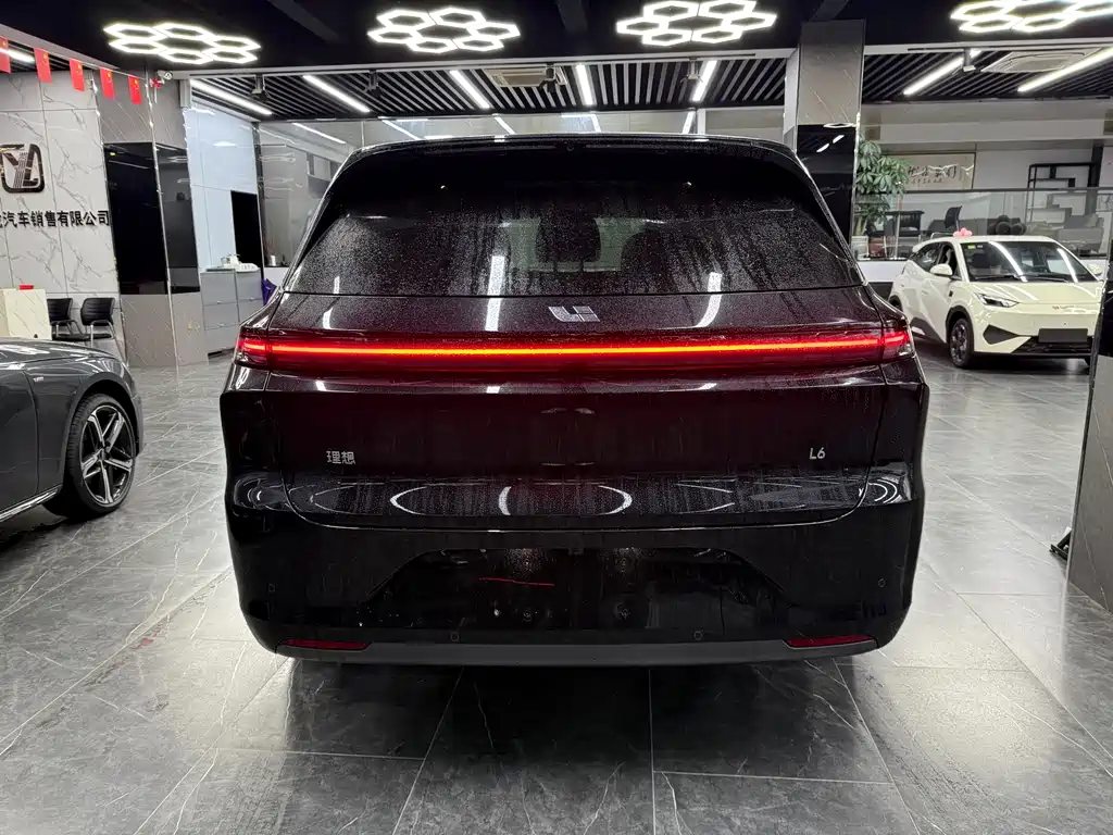 Li Auto IDEAL L6