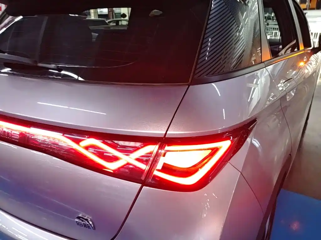 BYD Dolphin — миниатюра 8