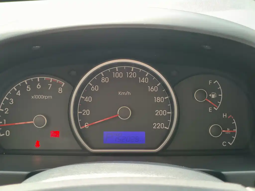 Hyundai Elantra — миниатюра 12