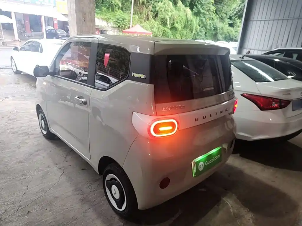 Wuling MINIEV — миниатюра 5