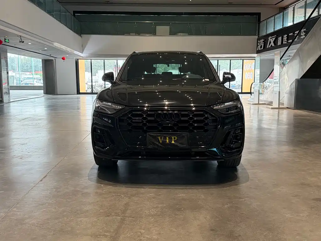 Audi Q5L — миниатюра 2