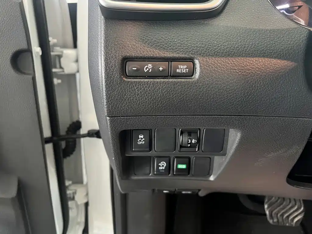 Nissan Qashqai — миниатюра 7