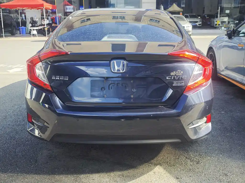 Honda Civic — миниатюра 8