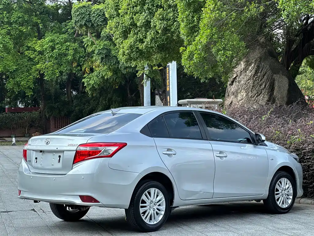 Toyota Vios — миниатюра 12