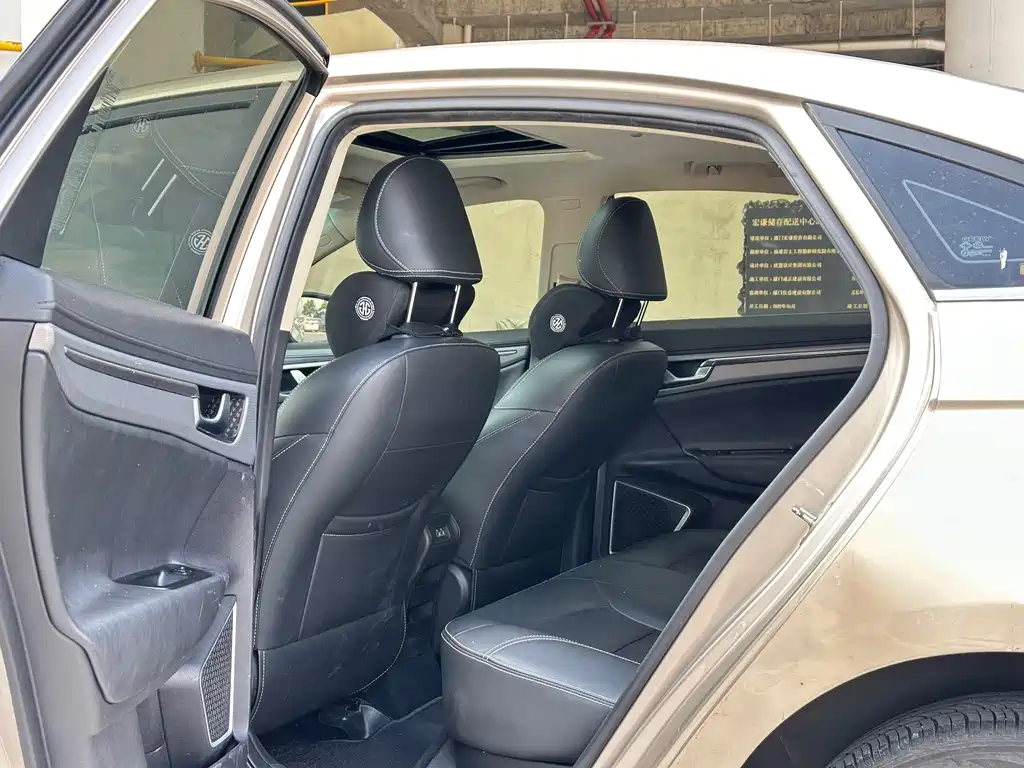 Geely Emgrand GL — миниатюра 4