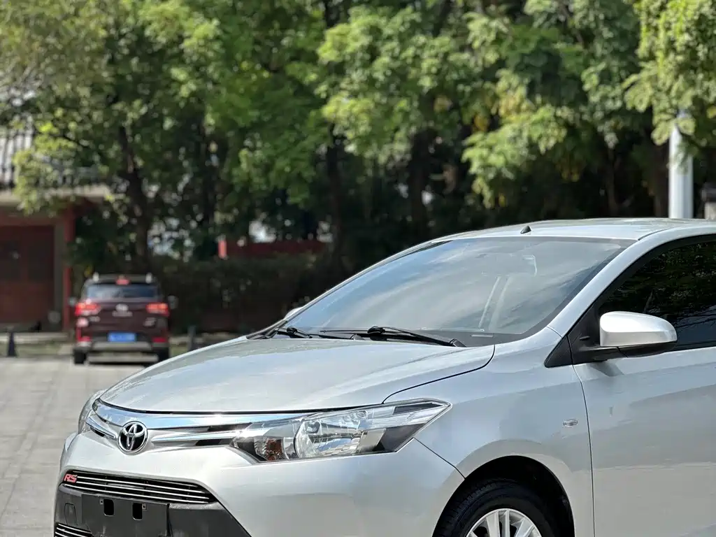Toyota Vios — миниатюра 4