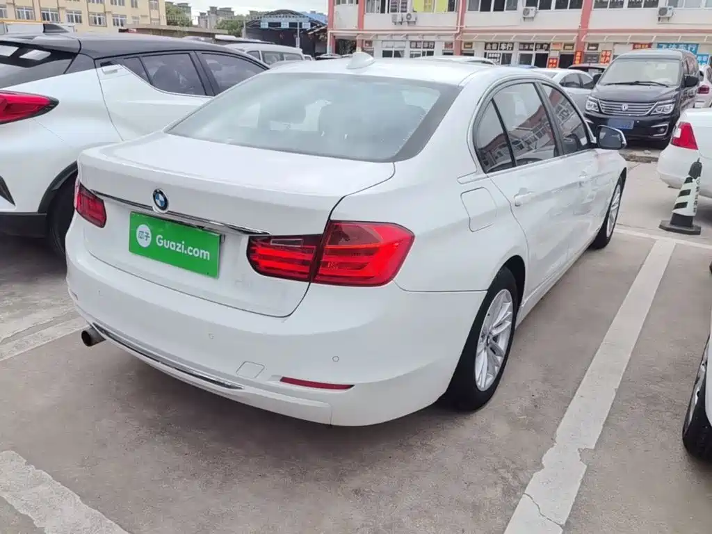 BMW 3 Series — миниатюра 7
