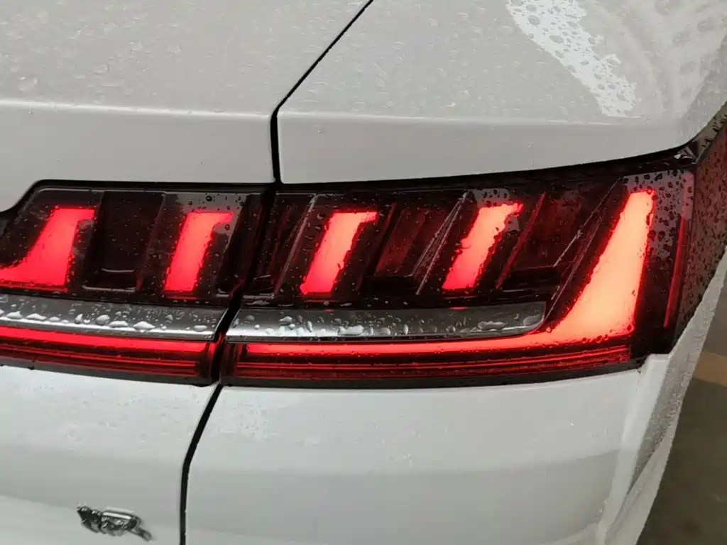 BYD Han — миниатюра 8