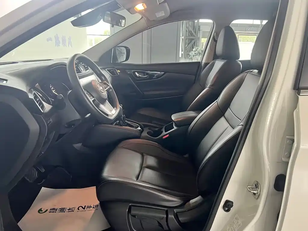 Nissan Qashqai — миниатюра 9