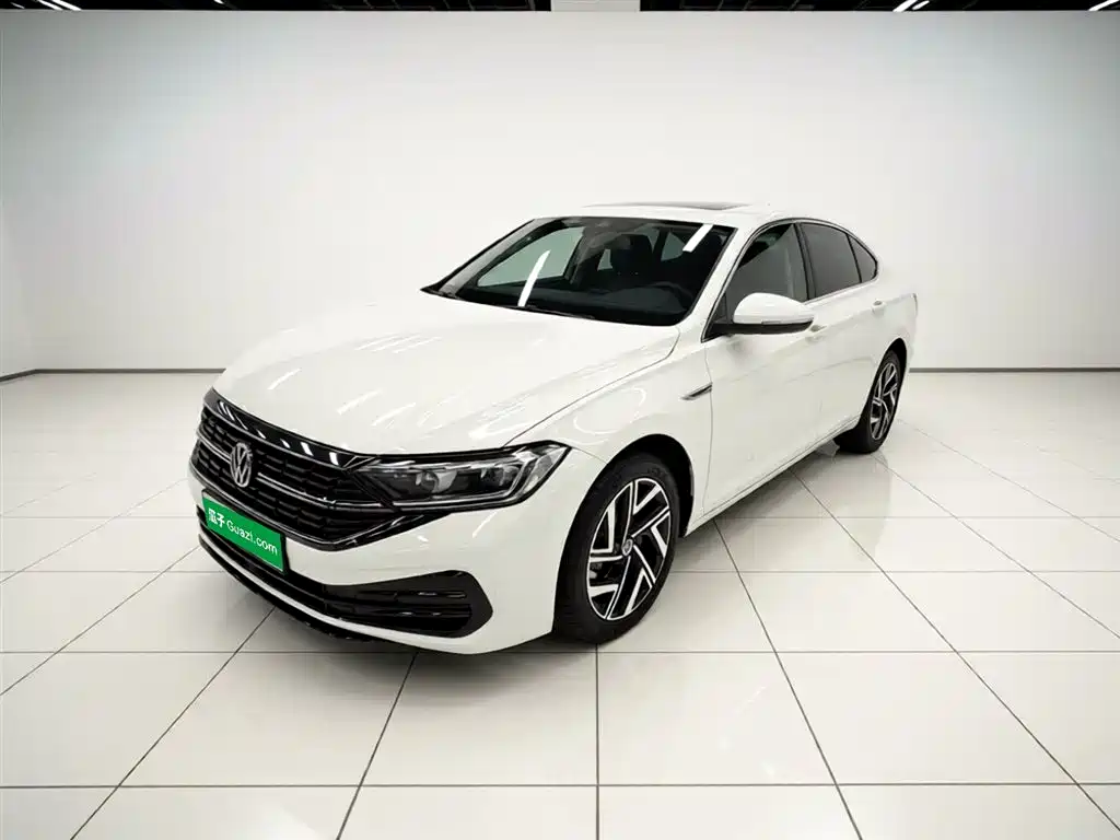 Volkswagen Sagitar 2024