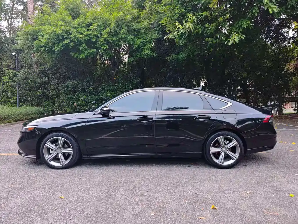 Honda Accord — миниатюра 14