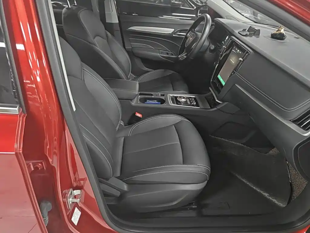 Roewe i6 New Energy — миниатюра 25