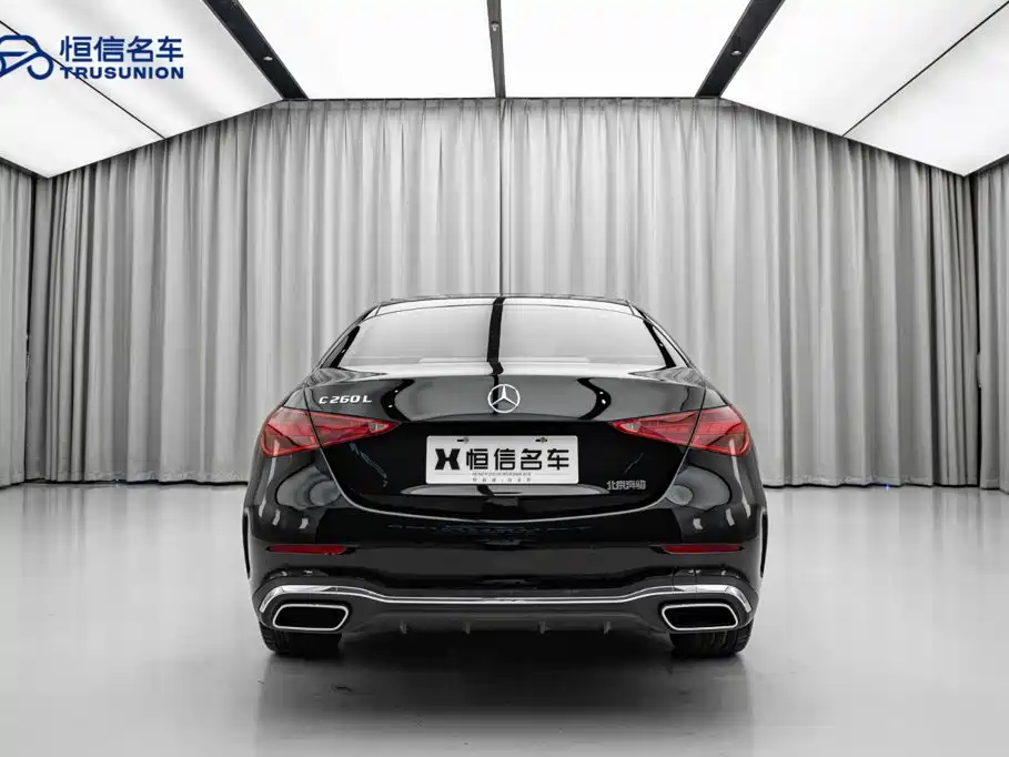 Mercedes-Benz C-Class — миниатюра 6