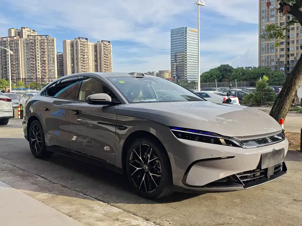 BYD Han 2025 DM-i Smart Drive 125KM