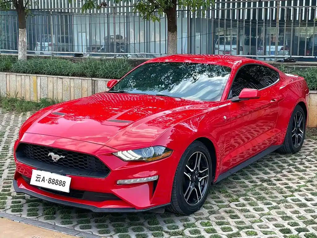 FORD MUSTANG