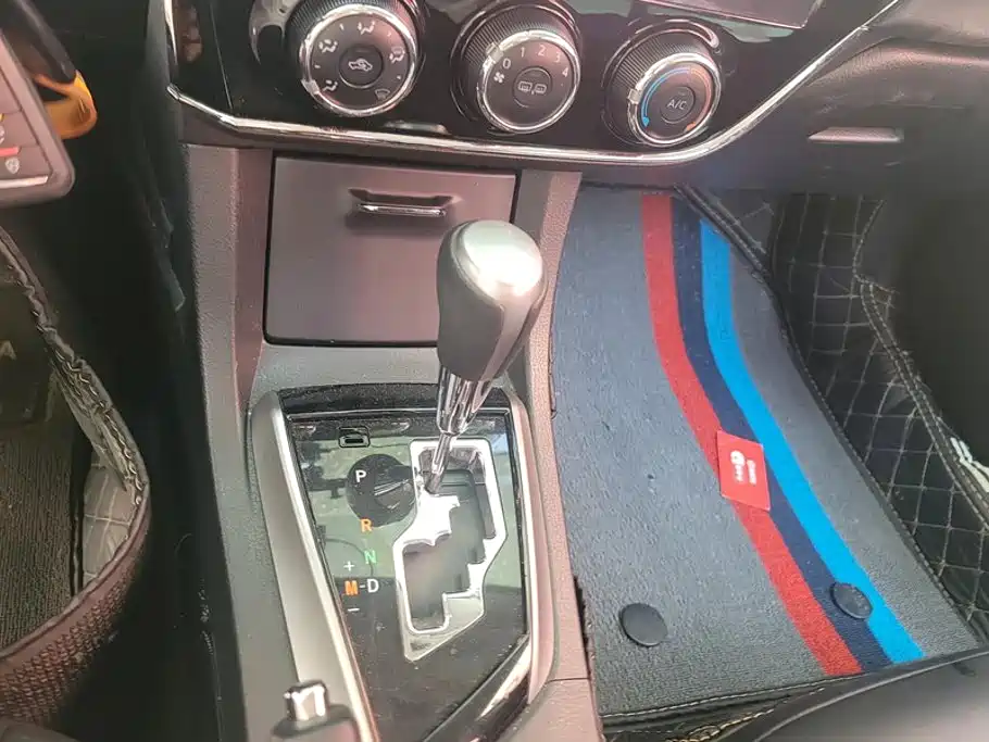 Toyota Corolla — миниатюра 16