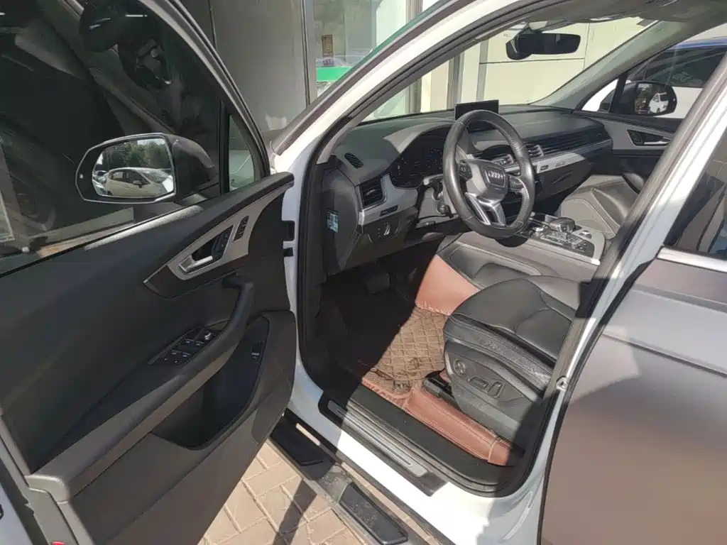 Audi Q7 — миниатюра 19