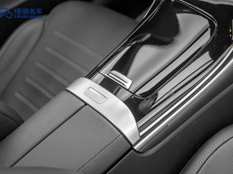 Mercedes-Benz C-Class — миниатюра 19