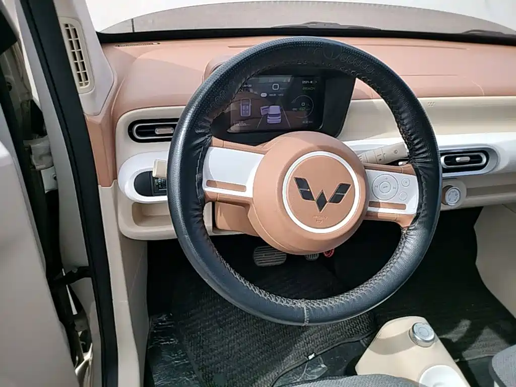 Wuling MINIEV — миниатюра 11