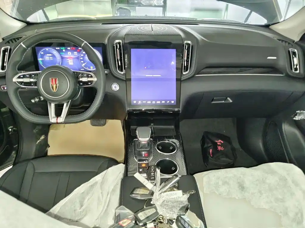 Hongqi Hongqi HS3 PHEV — миниатюра 10