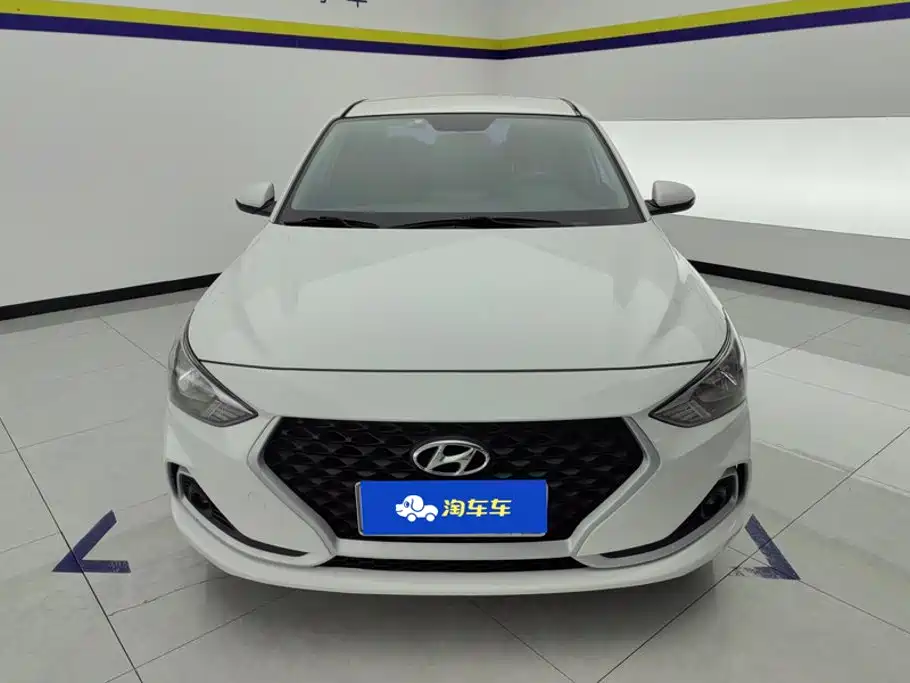 Hyundai Elantra — миниатюра 2
