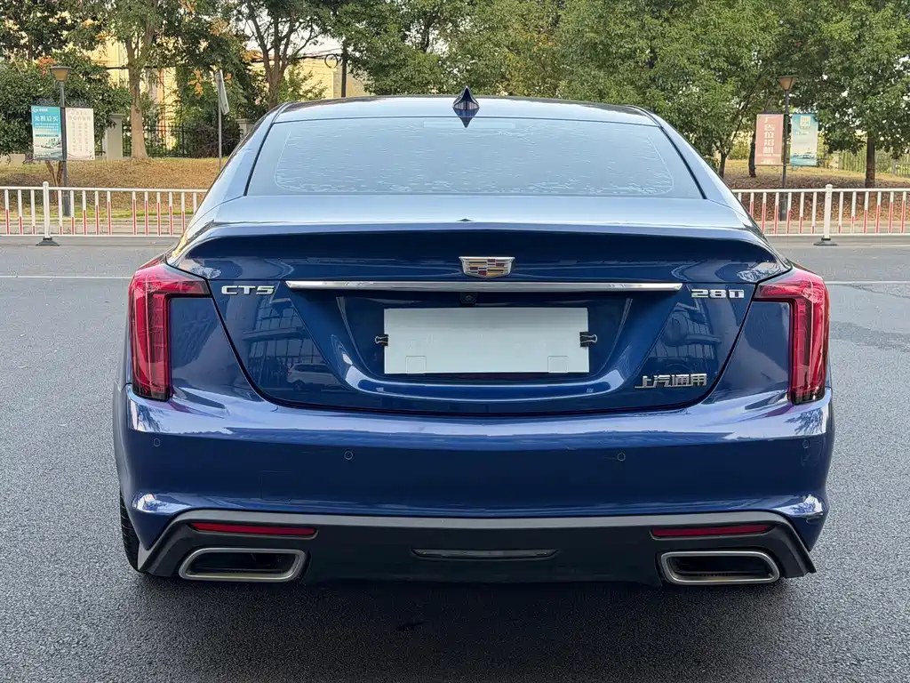 Cadillac CT5 — миниатюра 5
