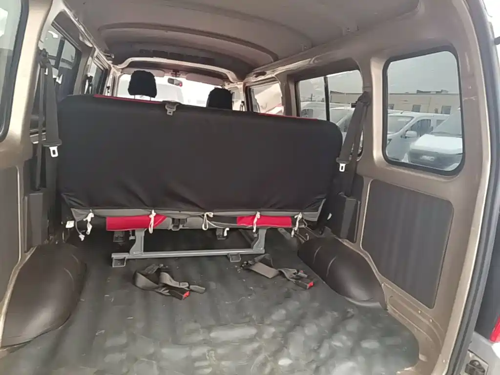 Wuling Rongguang — миниатюра 19