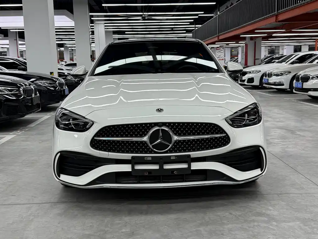 Mercedes-Benz C-Class — миниатюра 2