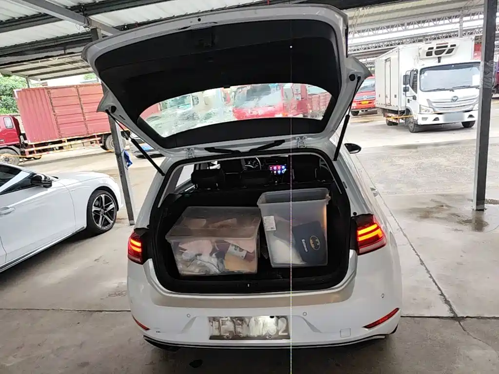 Volkswagen Golf — миниатюра 19
