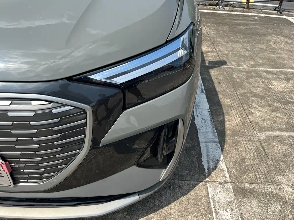Audi Q4 e-tron — миниатюра 13