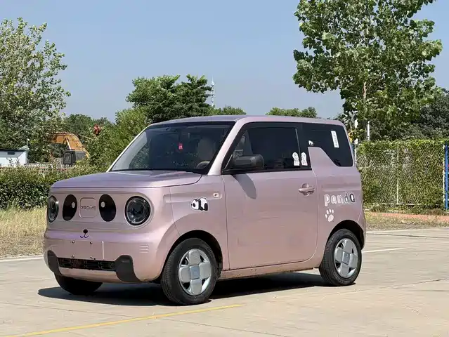 Geely Panda