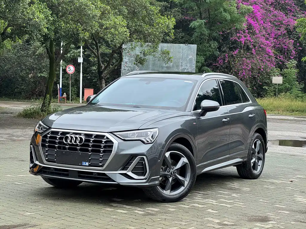 Audi Q3 2021
