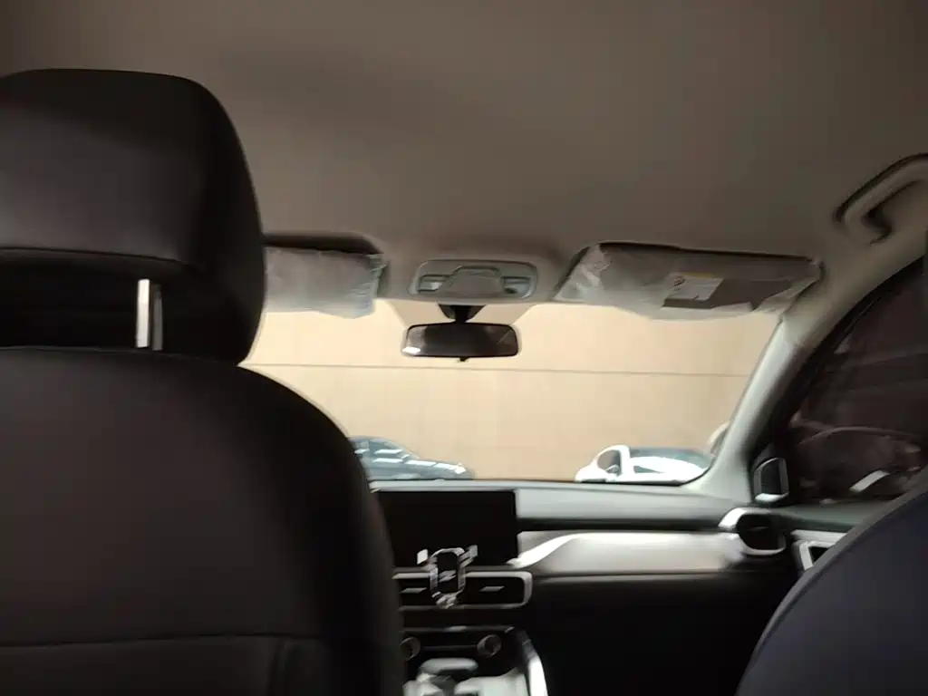 Geely Binyue — миниатюра 18