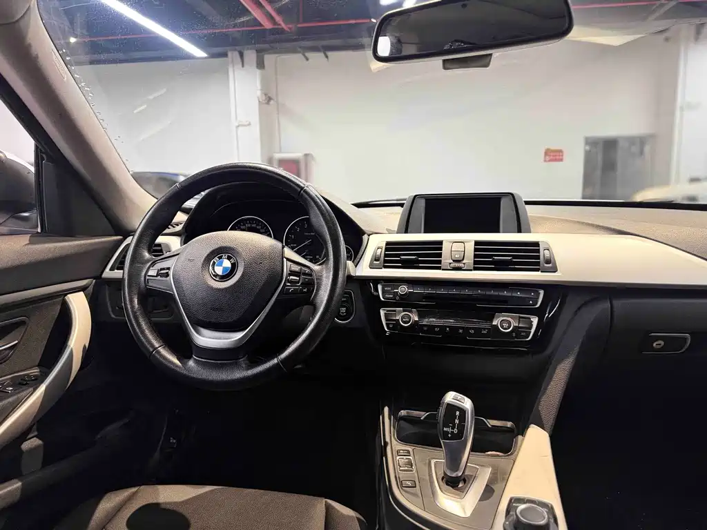 BMW 3 Series GT — миниатюра 14