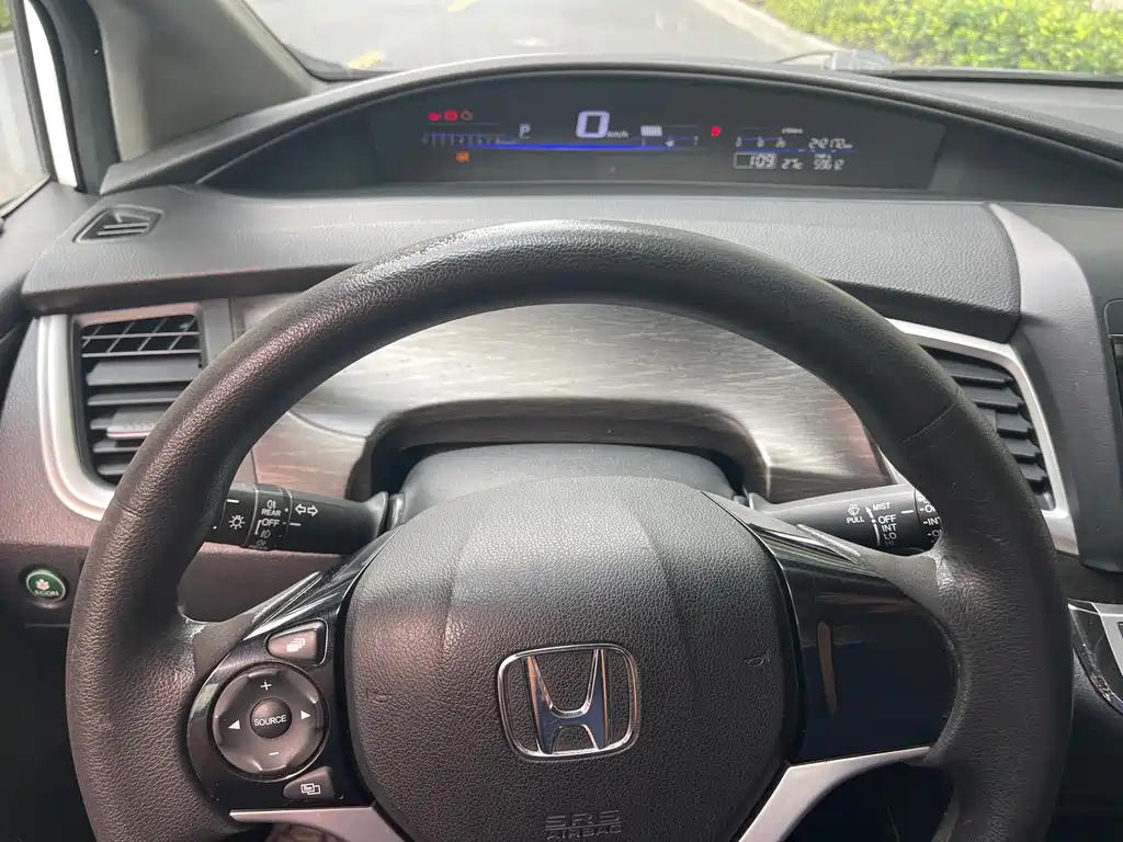 Honda Jade — миниатюра 11