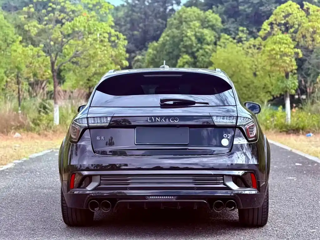 Lynk & Co 02 Hatchback — миниатюра 5