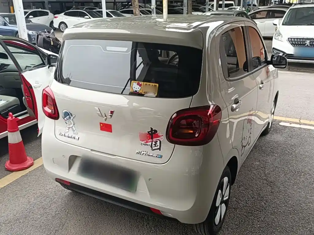 Wuling MINIEV — миниатюра 7