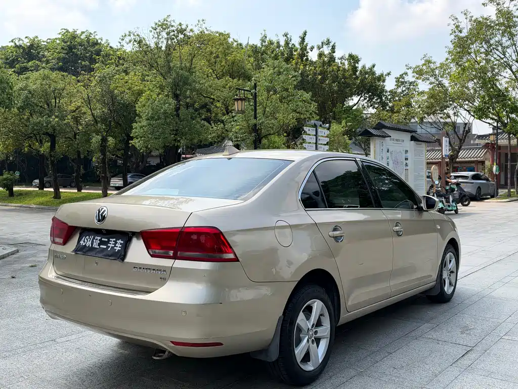 Volkswagen Santana — миниатюра 6