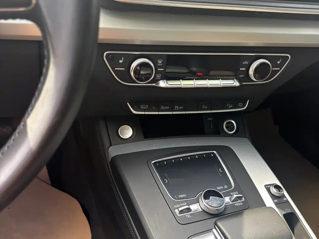 Audi Q5L — миниатюра 10
