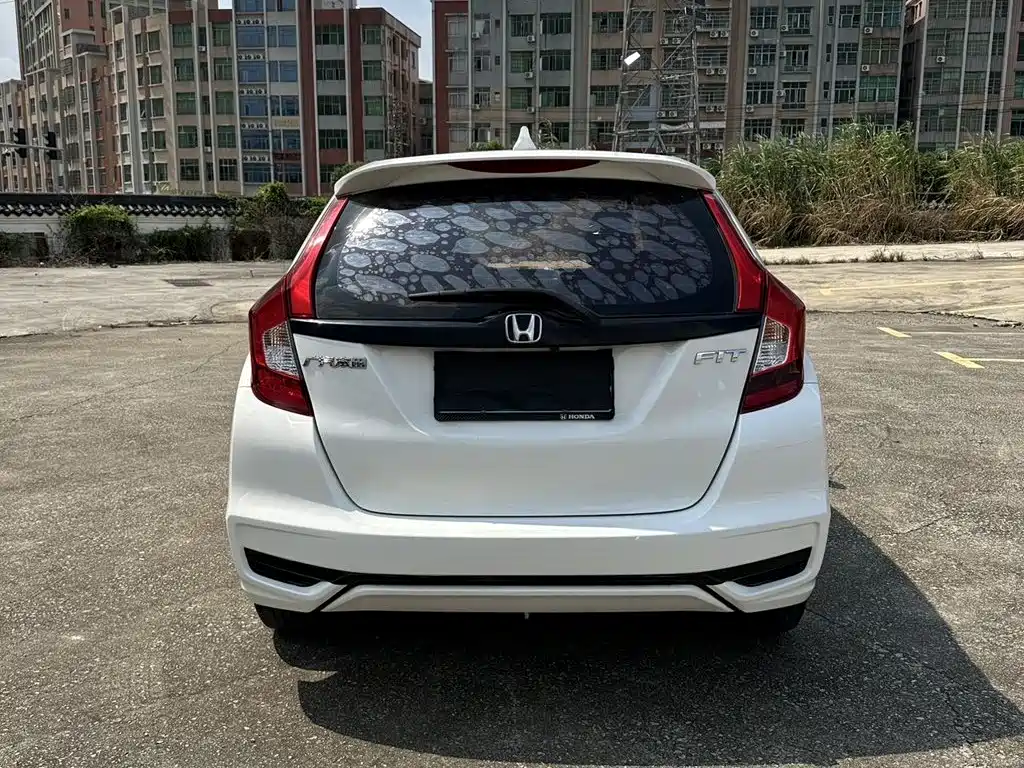 Honda Fit — миниатюра 5