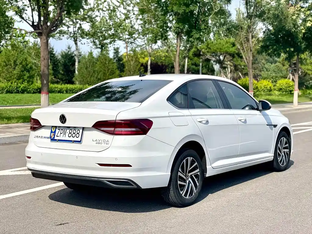 Volkswagen Lavida — миниатюра 7
