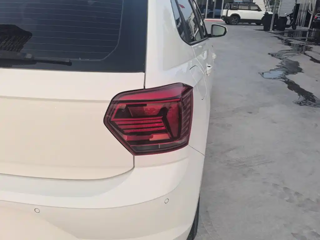 Volkswagen Polo — миниатюра 8
