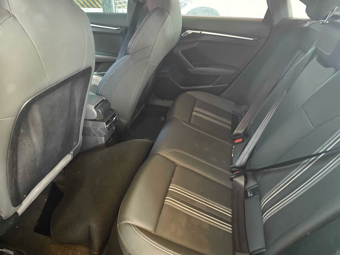 Audi A3 1.4 л 2024 г. Белый, пробег 33000 км