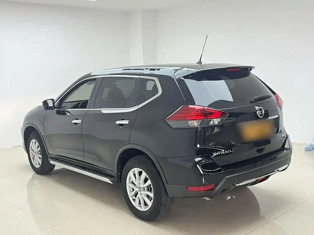 Nissan X-Trail — миниатюра 5