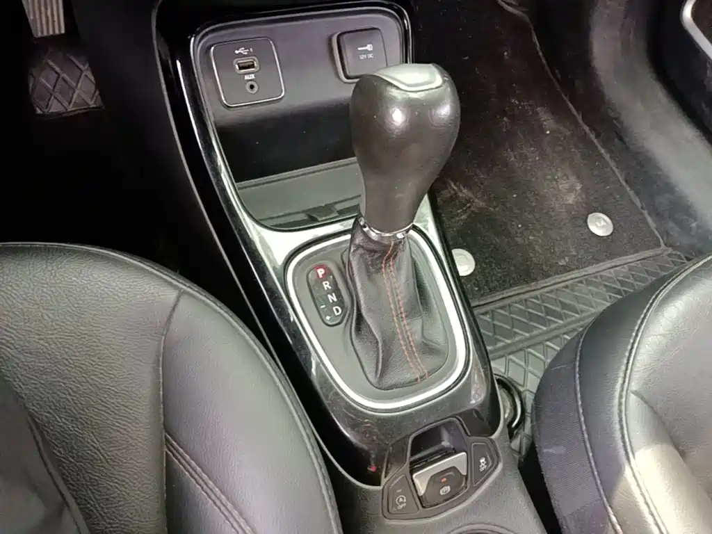 Jeep Compass — миниатюра 14